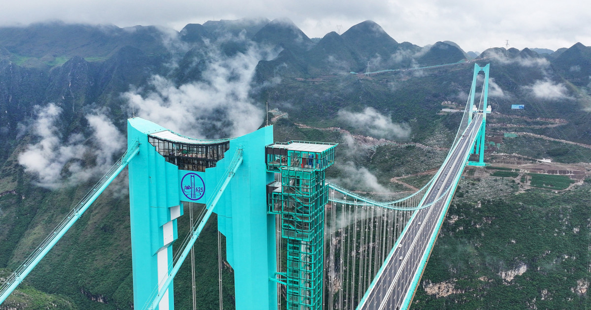China opens world’s highest bridge, breaking its own record